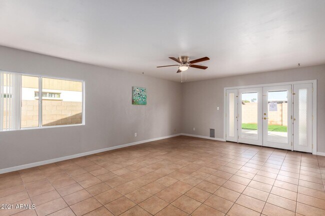 Building Photo - 5138 W Desert Cove Ave