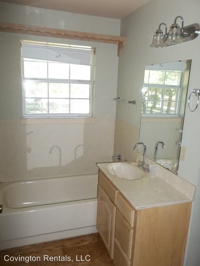 Building Photo - 2 br, 2 bath House - 18 N Pea Ridge