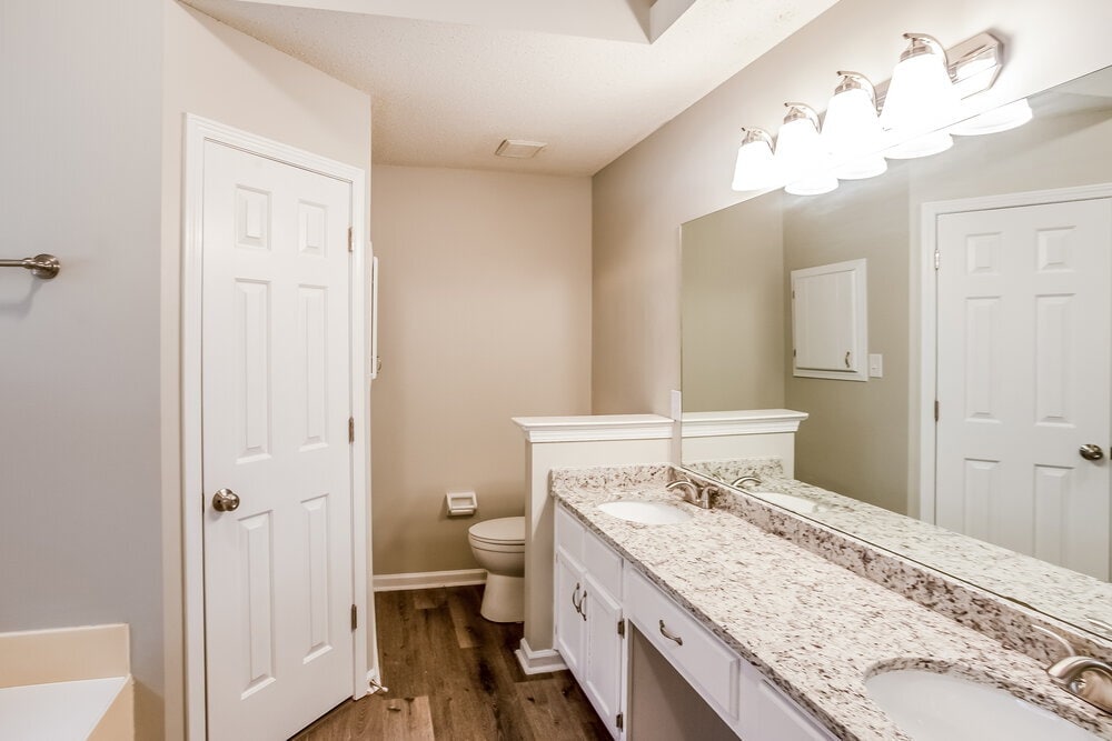 Building Photo - 7851 Chesterfield Dr S