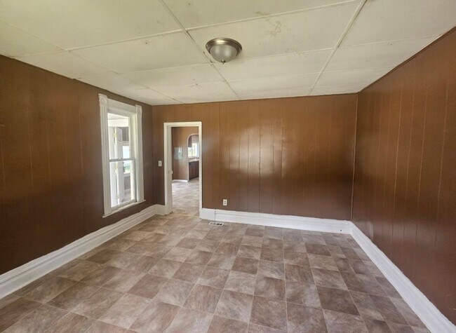 Building Photo - Owner Finance – NO Credit Check! 3 Bed Home – Move In Fast!