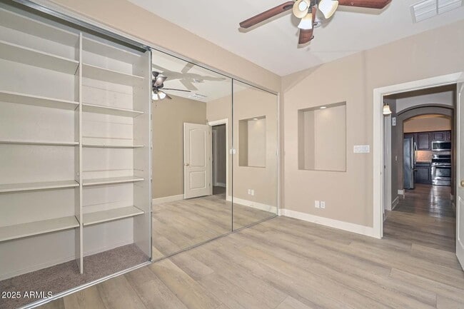 Building Photo - 26928 N 84th Ave