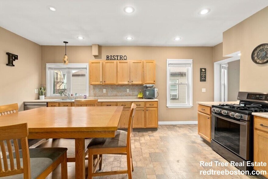 Building Photo - 14 Bowdoin St