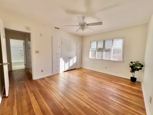 Building Photo - 6165 Blain Pl