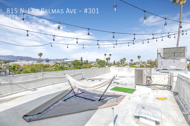 Building Photo - 815 N Las Palmas Ave