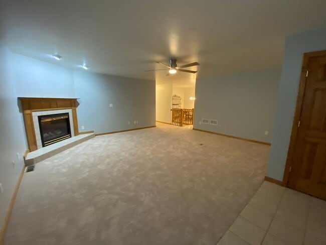 Building Photo - Outdoor living in the city