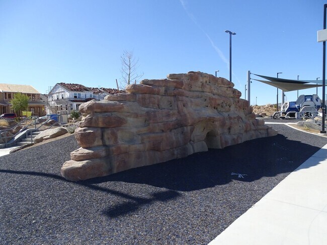 Building Photo - 2929 Gallarate Dr