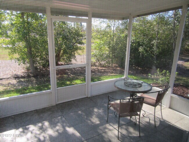 Building Photo - 3115 Meadow St