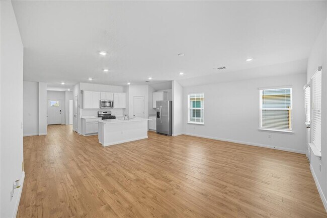 Building Photo - 18000 Purple Top Ln