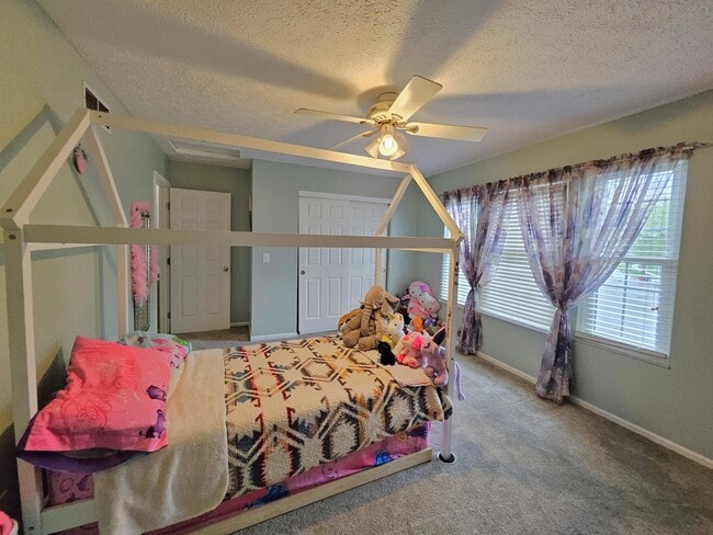 Building Photo - 5429 Bluebell Ct