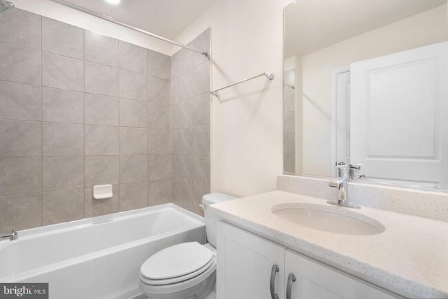 Building Photo - 760 Union St