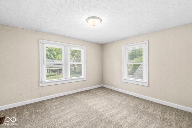 Building Photo - 4248 Carrollton Ave