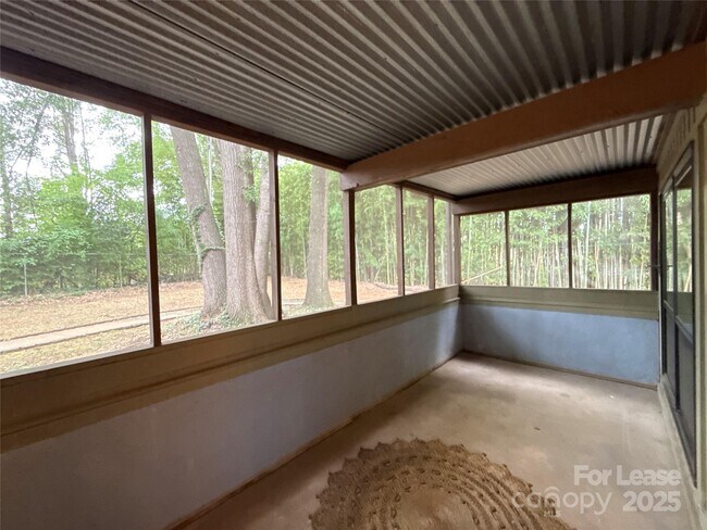 Building Photo - 7201 Winery Ln