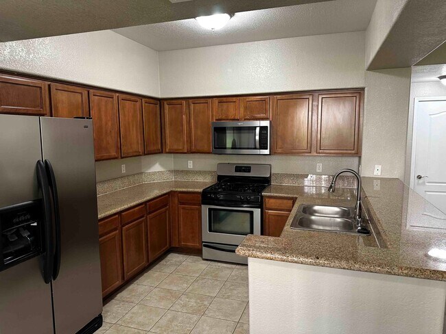 Building Photo - Summerlin 2 Bedroom Condo
