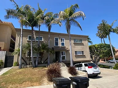 Building Photo - 360 Rosecrans St