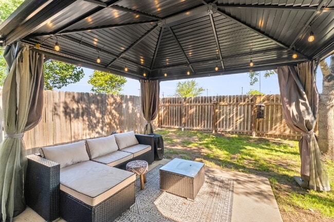 Building Photo - 2 Bedroom, 1 Bath Home on a Cul-de-Sac in Horizon Pointe