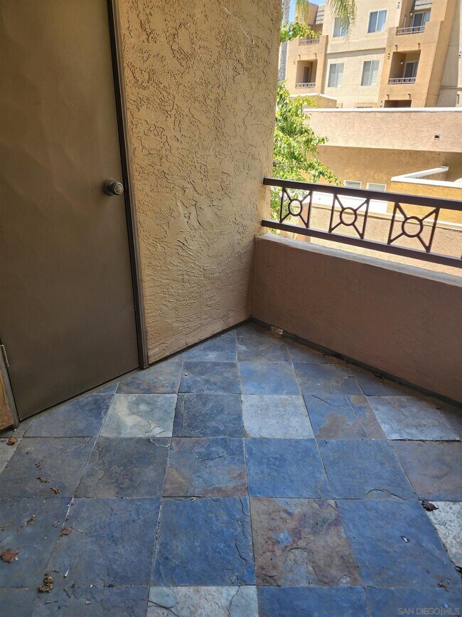 Building Photo - 3520 Lebon Dr