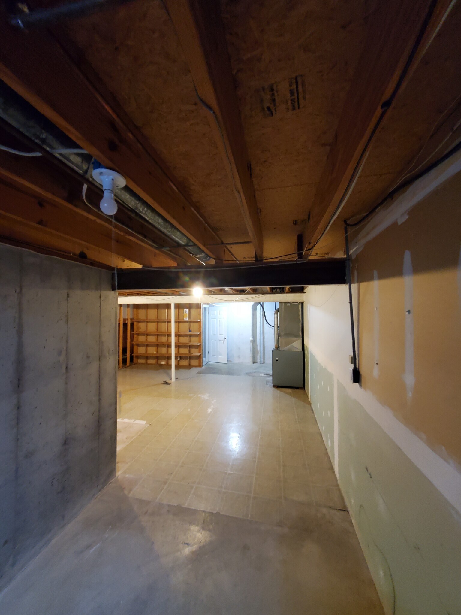 Building Photo - 12 Pebble Ct