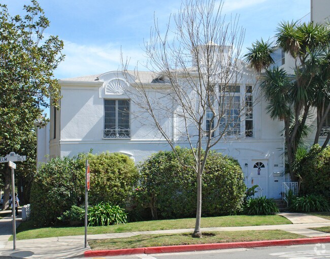Building Photo - 9322 Gregory Way