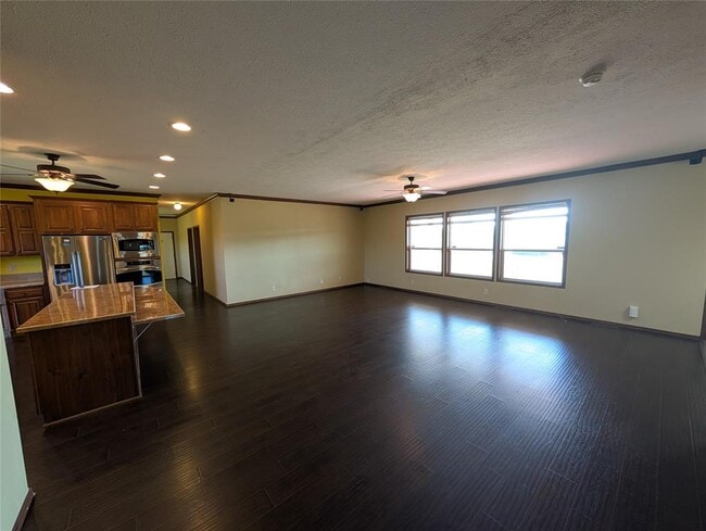 Building Photo - 13908 Kelly Dr