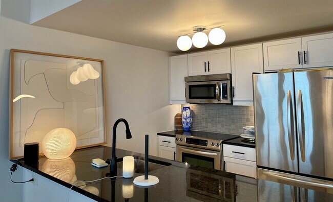 Building Photo - 88 Morgan St