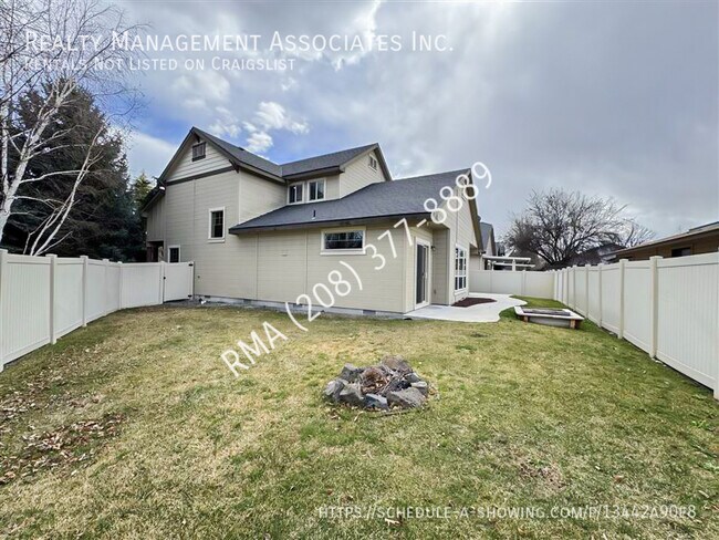 Building Photo - 919 E Boise Ave