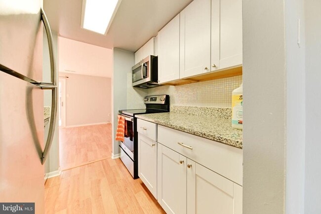 Building Photo - 6556 Frietchie Row