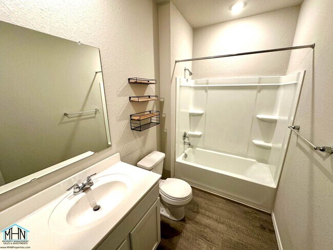 Building Photo - Welcome to this gorgeous 3-bedroom, 2-bath home in the heart of New Braunfels!