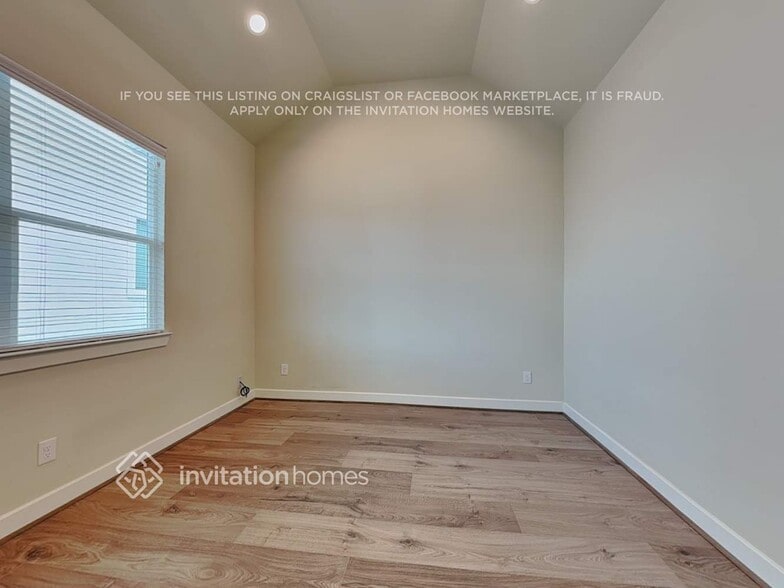 Building Photo - 716 Wilshire Brook Ln