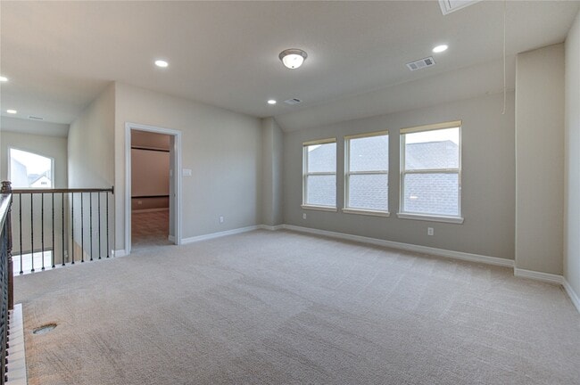 Building Photo - 28918 Woods Rose Ct