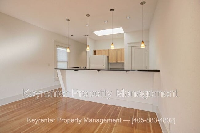 Building Photo - 812 NW 7th St