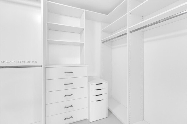 Building Photo - 16385 Biscayne Blvd