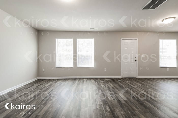 Building Photo - 833 Dove Tree Ln