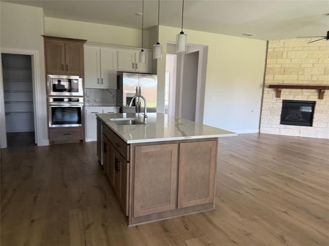 Building Photo - 3818 Mesa Verde Dr