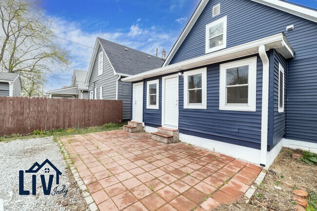 Building Photo - 1212 S Keystone Ave