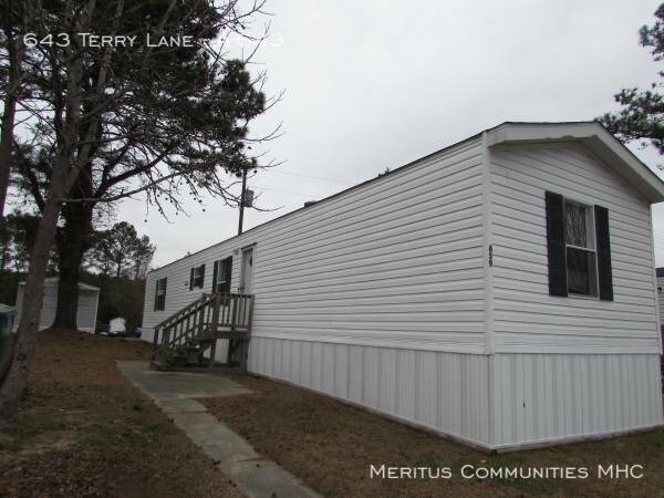 Building Photo - $499 MOVE IN SPECIAL!