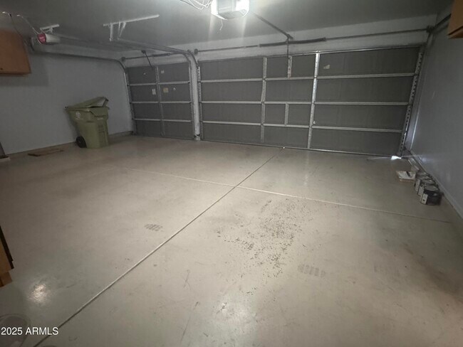 Building Photo - 6416 N 78th Ln