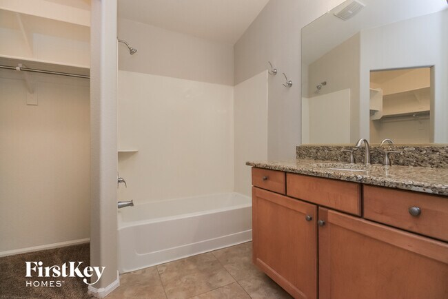 Building Photo - 4186 E Aragonite Ln