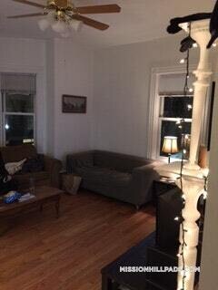 Building Photo - 140 St Alphonsus St