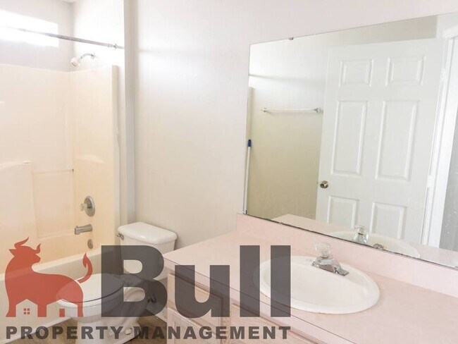 Building Photo - 846 Belvoir Dr