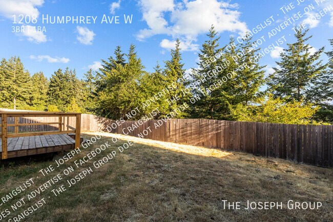 Building Photo - 1208 Humphrey Ave W