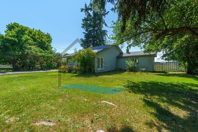 Building Photo - 9811 N Ramsey Rd