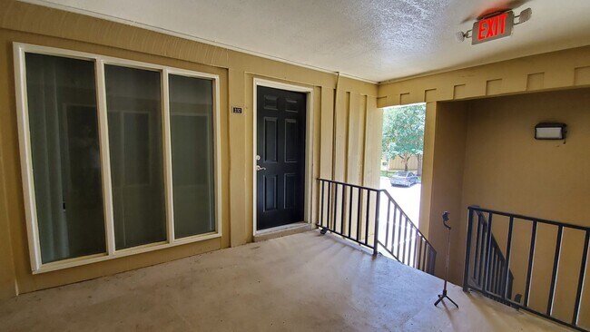Building Photo - 507 NW 39th Rd
