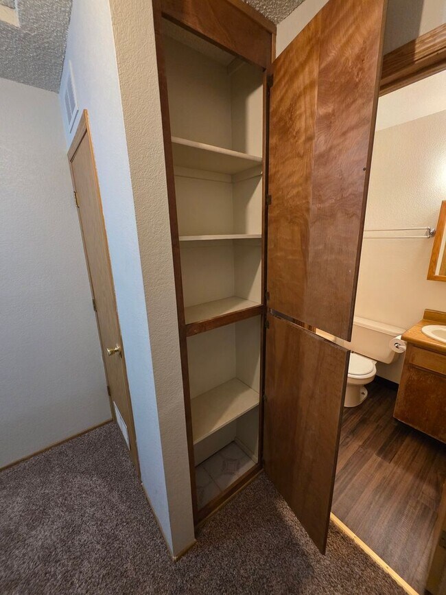 Building Photo - 2576 Sabre Ct