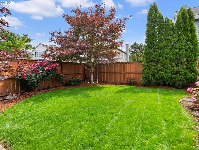 Building Photo - 42019 NW Oak Way