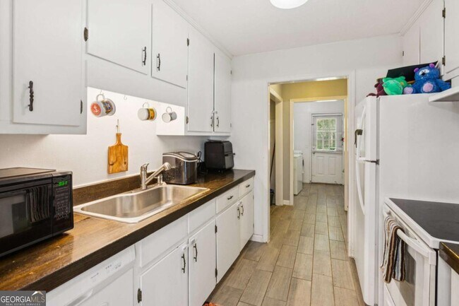 Building Photo - 125 St Andrews Ct