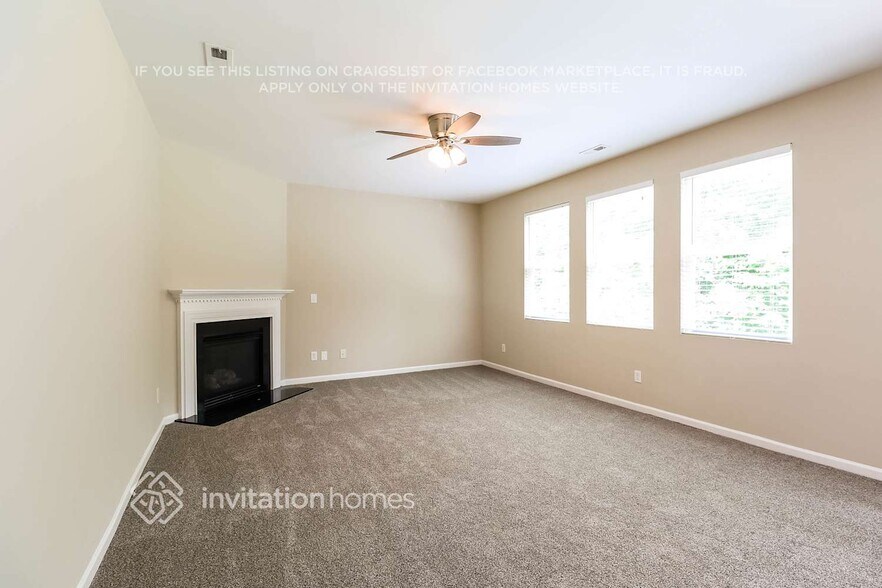 Building Photo - 7112 Bear Grass Ln