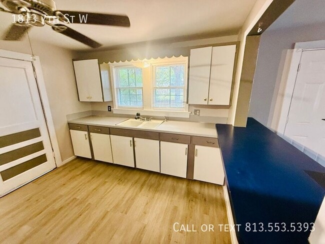 Building Photo - 1813 7th St W