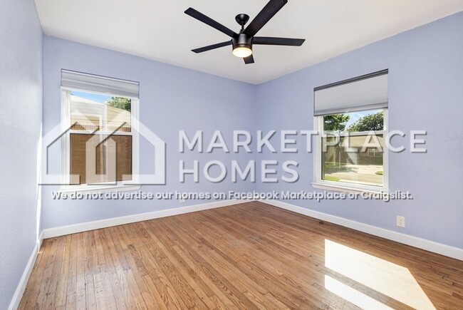 Building Photo - 9308 Lindaro Ln