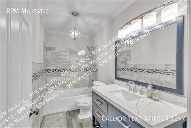 Building Photo - 6960 Whispering Oaks Ct