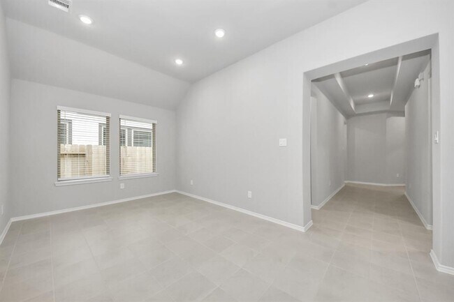 Building Photo - 20731 Sunseed Dr